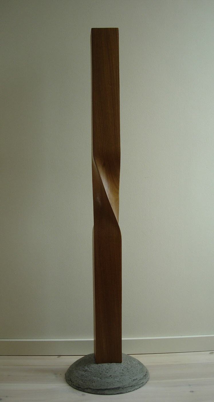 1983 Twisted, meranti (125 x 11 cm)